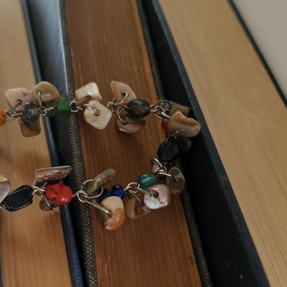 🩷 Bead Stone & Shell Necklace - Picture 3 of 5